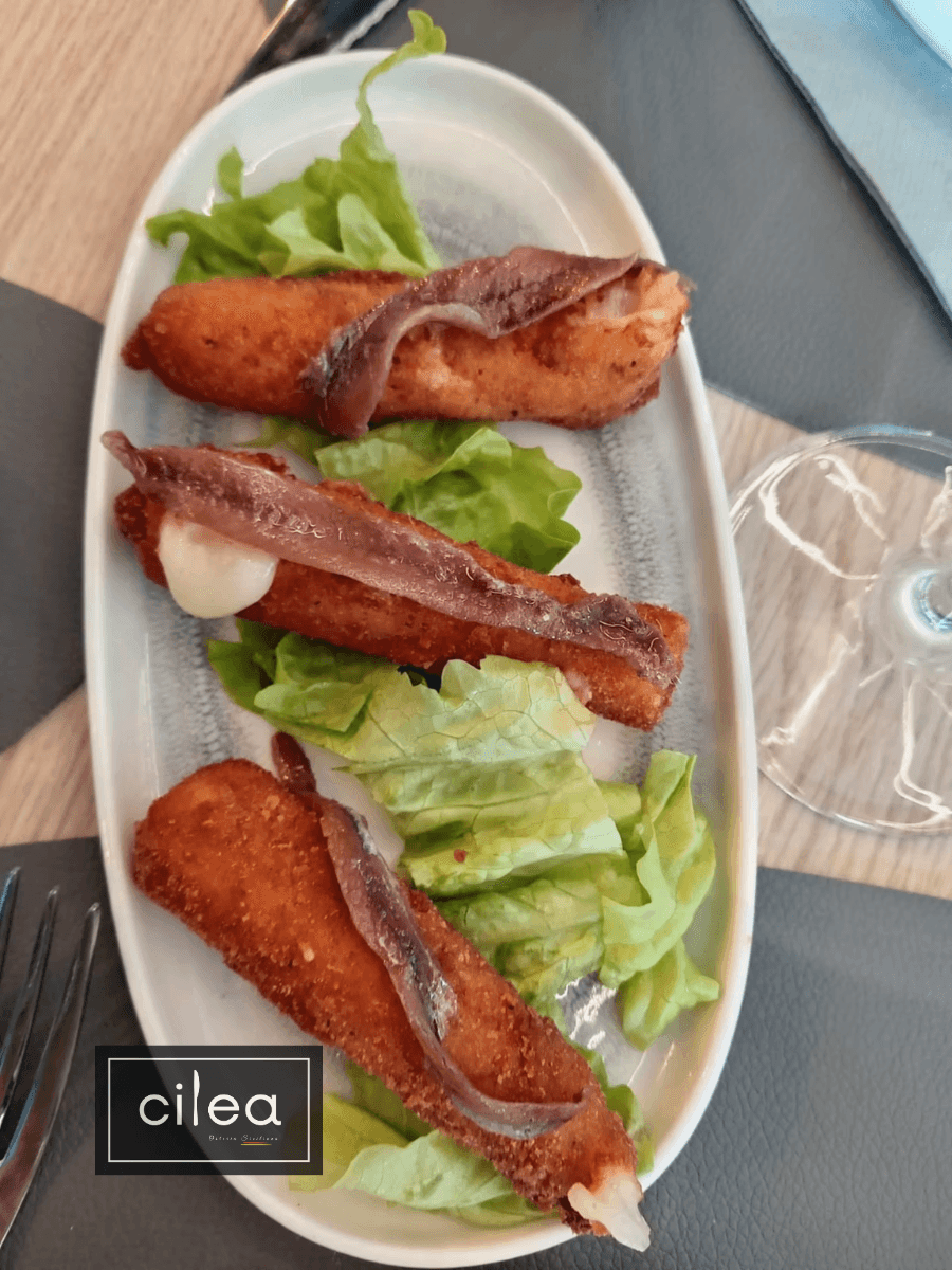 Primosale Fritto con Acciuga